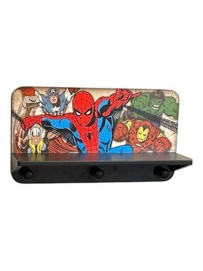 Marvel Superheroes Wall Shelf With Hooks